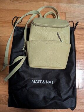 Matt & Nat Pear Mini Backpack
